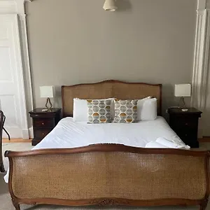 Homestay Private Guest In Georgian Townhouse In Centre, Edinburgh