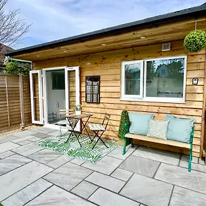 The Mudeford Gem Accommdation Christchurch (Dorset)