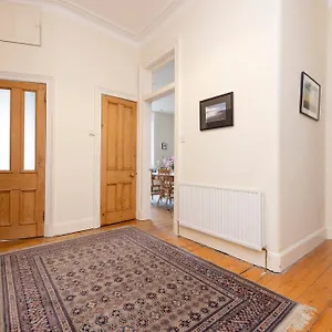 Apartment Tasteful 1-bedroom Near Meadows, Edinburgh