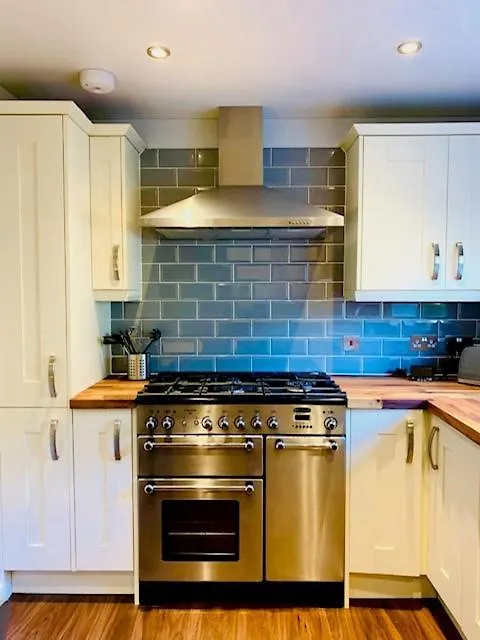 Apartment Cosy Roseburn Apartment, Edinburgh - 2 Bedrooms, Free Parking