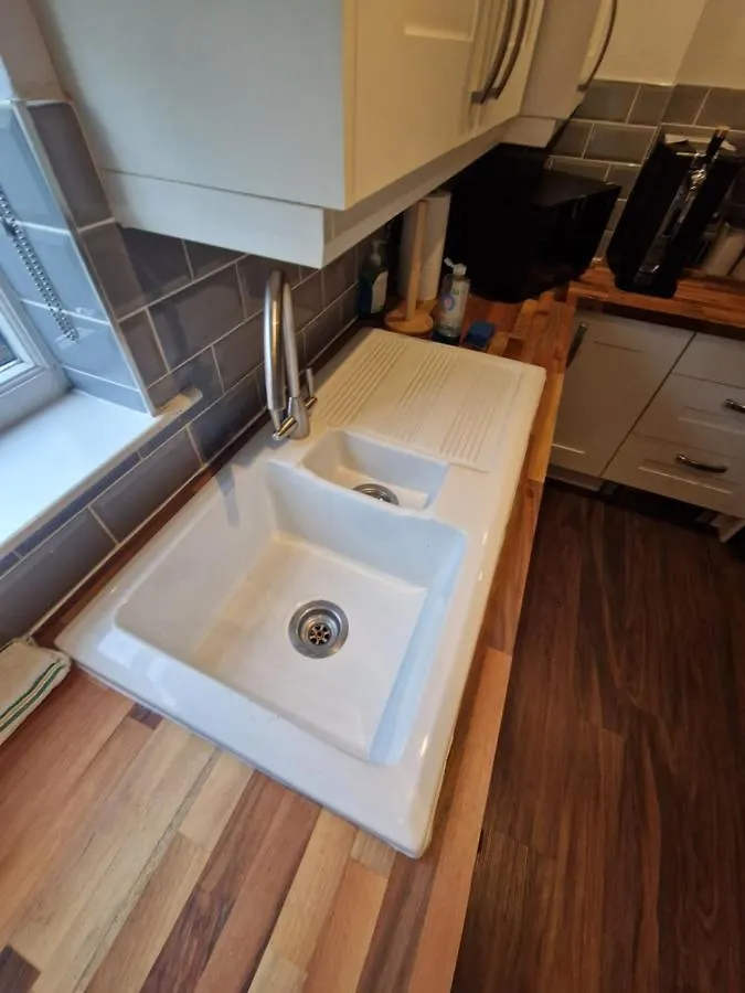 Cosy Roseburn Apartment, Edinburgh - 2 Bedrooms, Free Parking