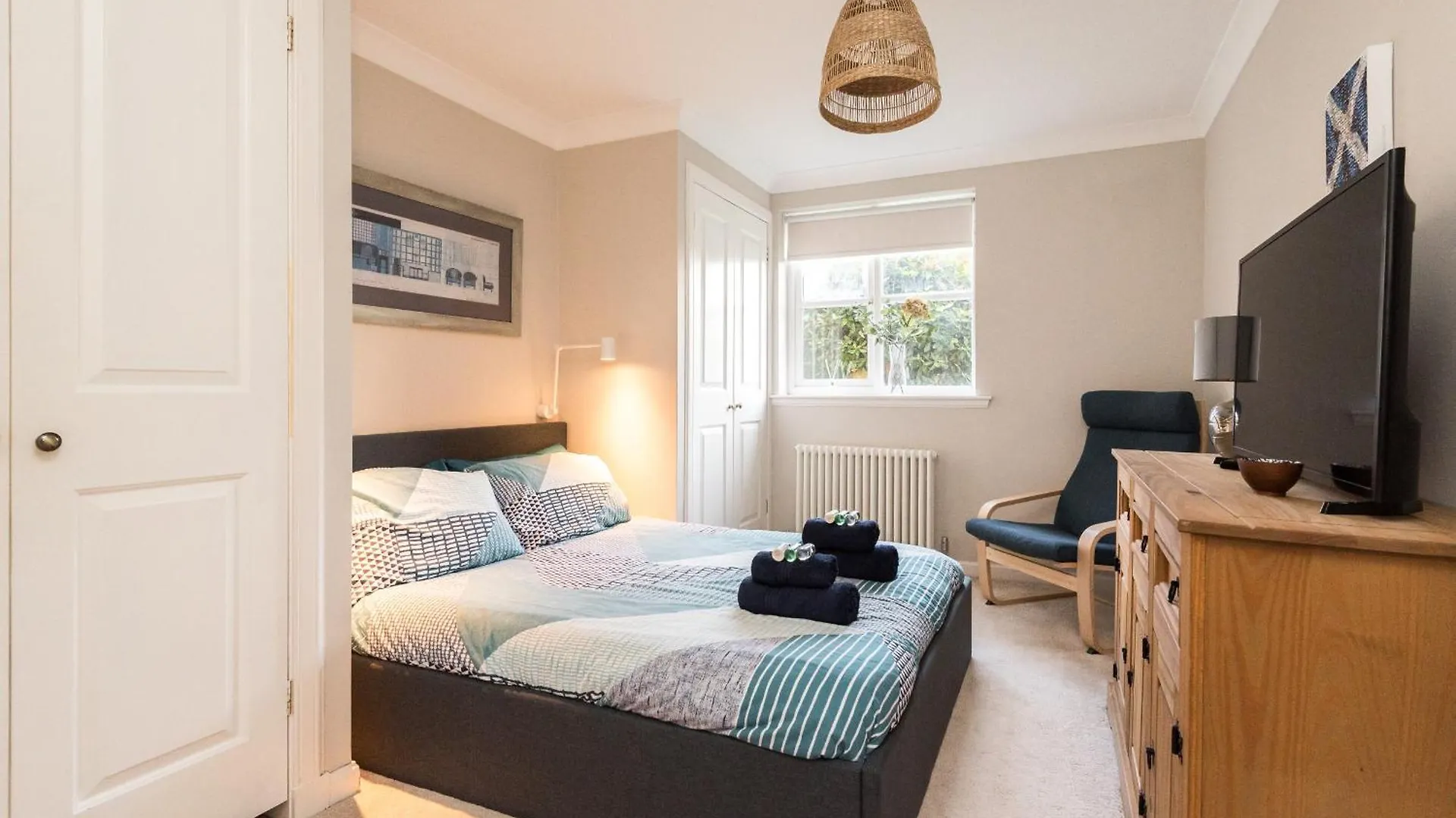 Cosy Roseburn Apartment, Edinburgh - 2 Bedrooms, Free Parking United Kingdom
