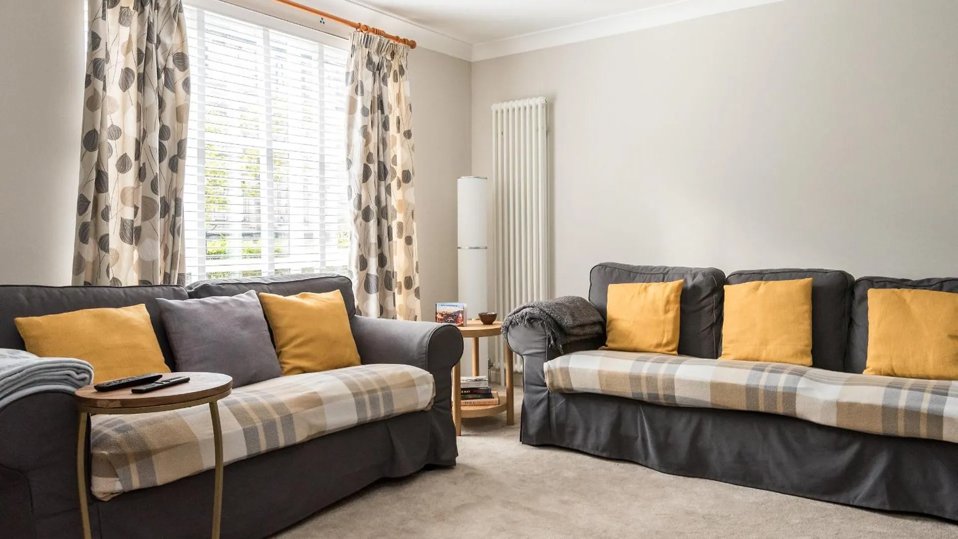 Cosy Roseburn Apartment, Edinburgh - 2 Bedrooms, Free Parking 0*,  United Kingdom