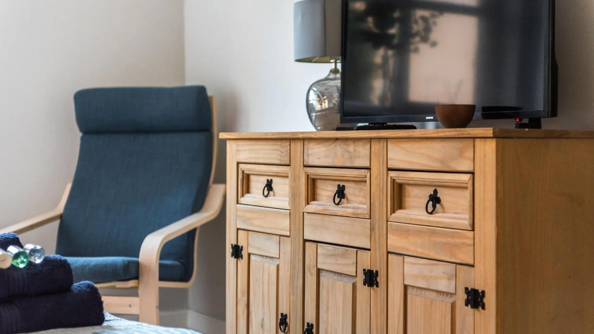 Apartment Cosy Roseburn Apartment, Edinburgh - 2 Bedrooms, Free Parking