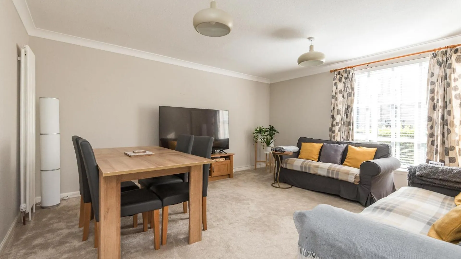 Cosy Roseburn Apartment, Edinburgh - 2 Bedrooms, Free Parking United Kingdom