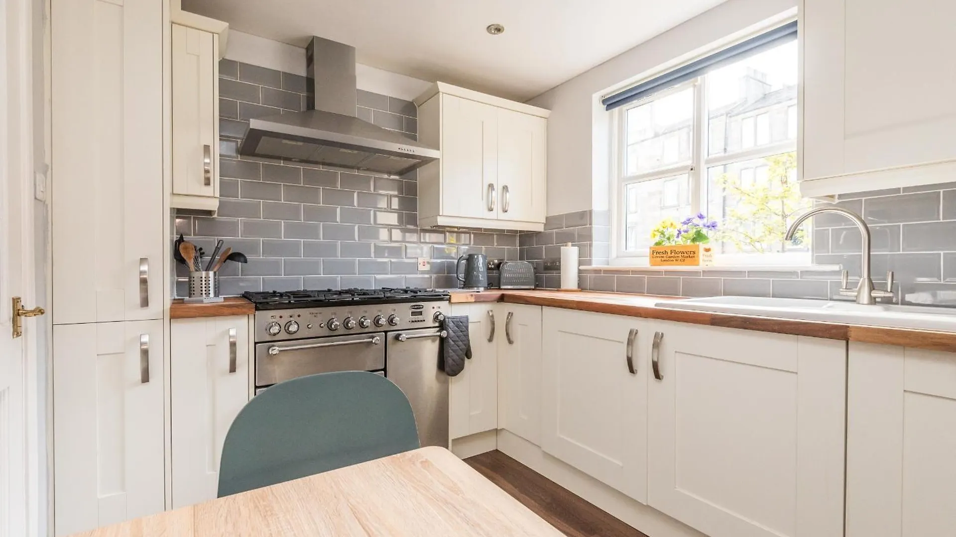 Apartment Cosy Roseburn Apartment, Edinburgh - 2 Bedrooms, Free Parking United Kingdom