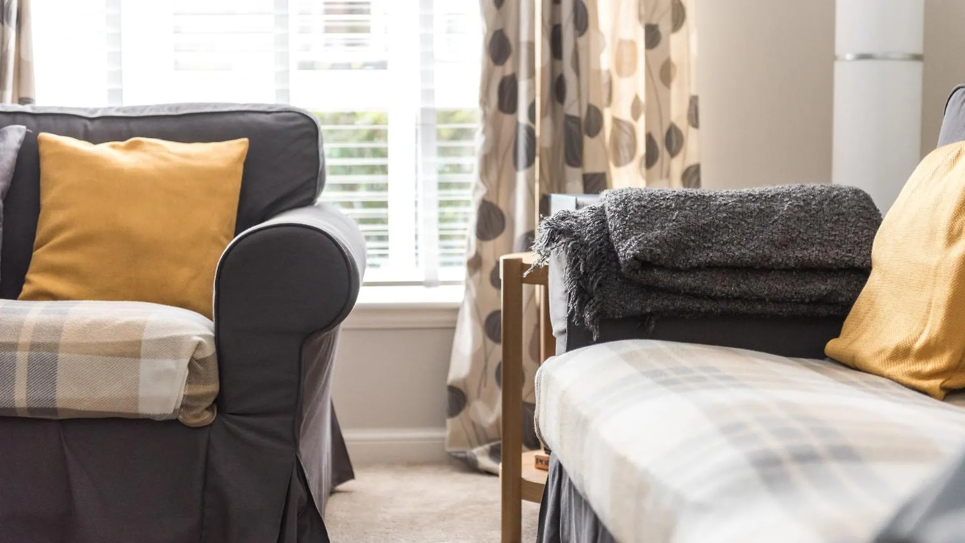 Cosy Roseburn Apartment, Edinburgh - 2 Bedrooms, Free Parking